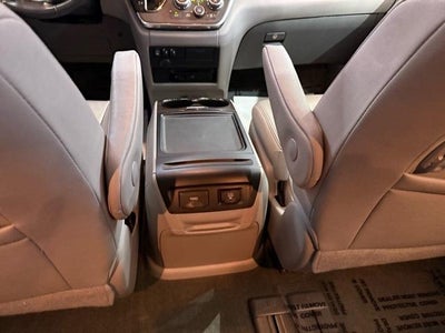2017 Toyota Sienna XLE Auto Access Seat