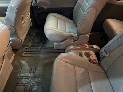2017 Toyota Sienna XLE Auto Access Seat