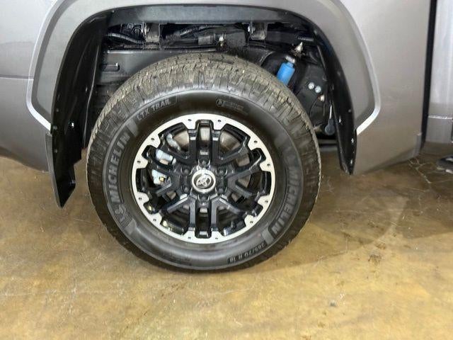 2023 Toyota Tundra 4WD SR5