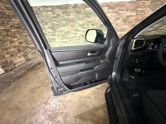 2023 Toyota Tundra 4WD SR5