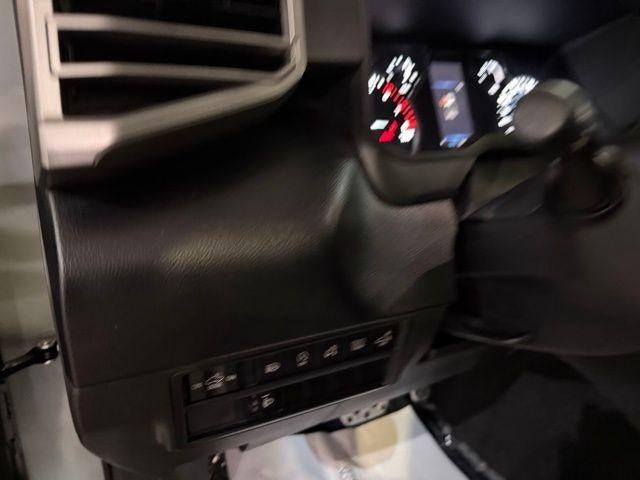 2025 Toyota Tundra 4WD SR5