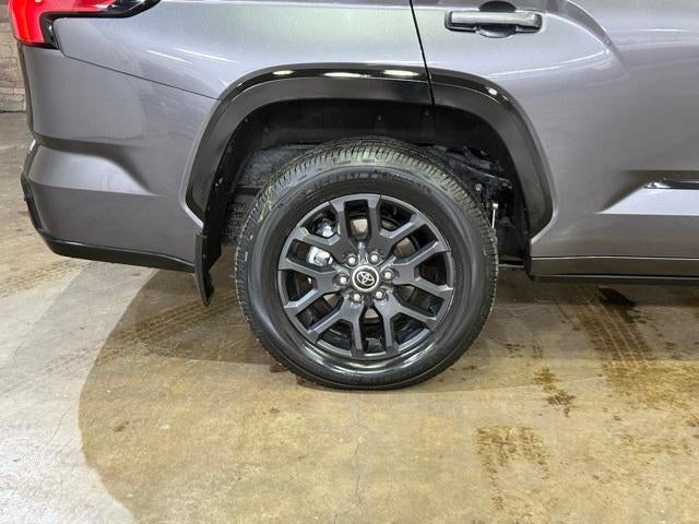 2023 Toyota Sequoia SR5