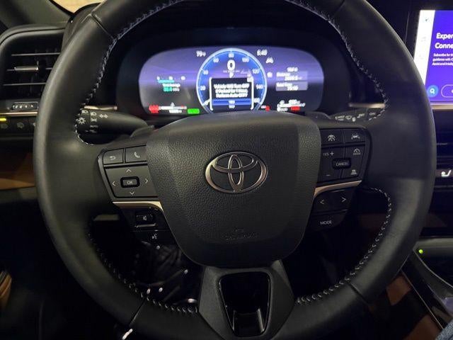 2025 Toyota Crown Signia XLE