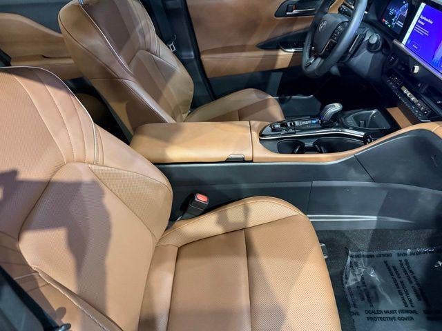 2025 Toyota Crown Signia XLE