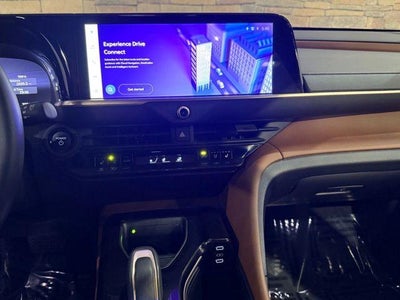 2025 Toyota Crown Signia XLE
