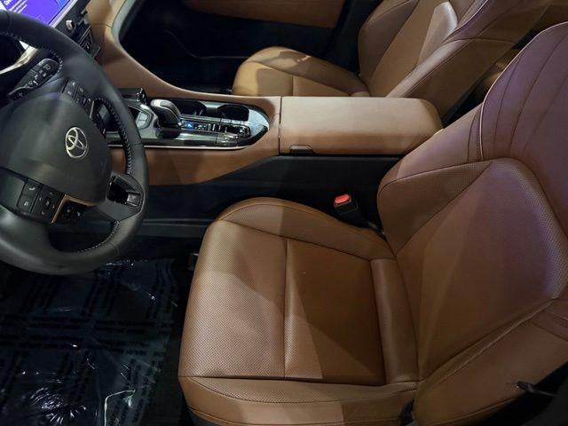 2025 Toyota Crown Signia XLE