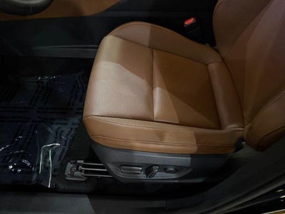 2025 Toyota Crown Signia XLE
