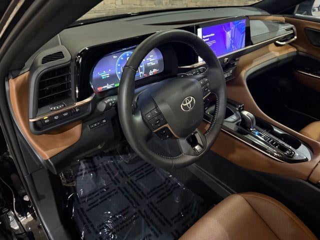 2025 Toyota Crown Signia XLE
