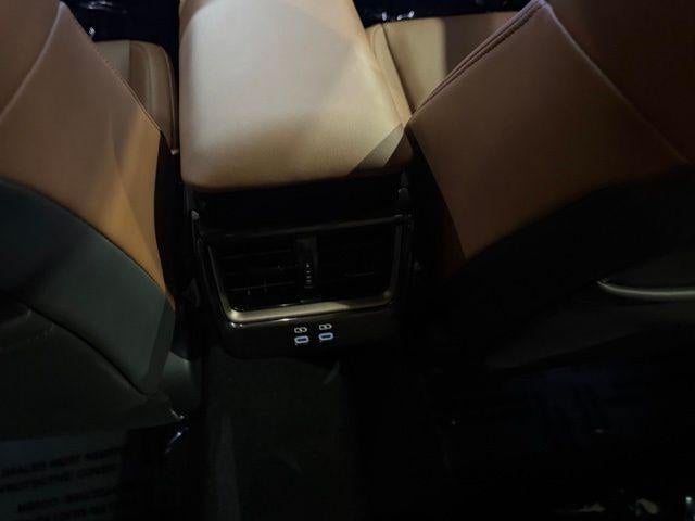 2025 Toyota Crown Signia XLE