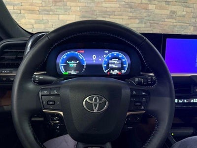 2025 Toyota Crown Signia XLE