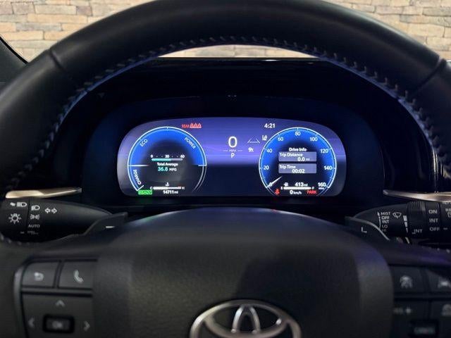 2025 Toyota Crown Signia XLE