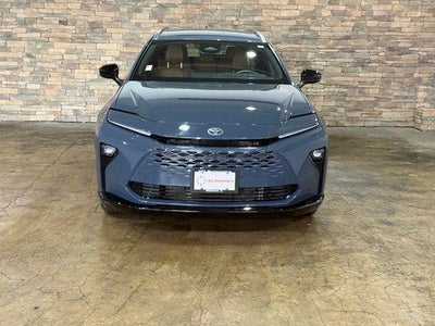 2025 Toyota Crown Signia XLE