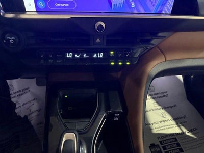 2025 Toyota Crown Signia XLE
