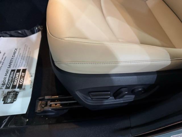 2022 Toyota Prius L Eco