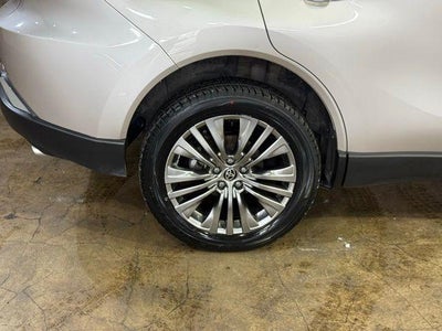 2021 Toyota Venza LE