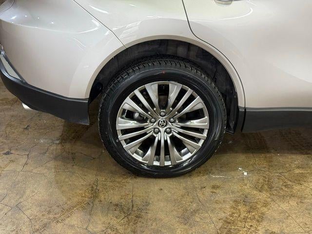 2021 Toyota Venza LE