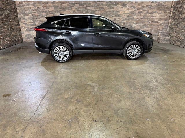 2022 Toyota Venza LE