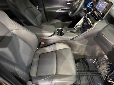 2022 Toyota Venza LE