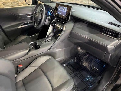 2022 Toyota Venza LE