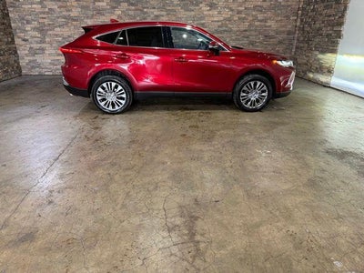 2024 Toyota Venza LE
