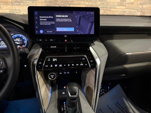 2024 Toyota Venza LE