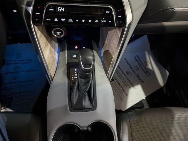 2024 Toyota Venza LE
