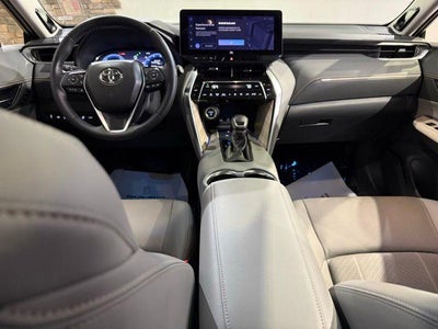 2024 Toyota Venza LE