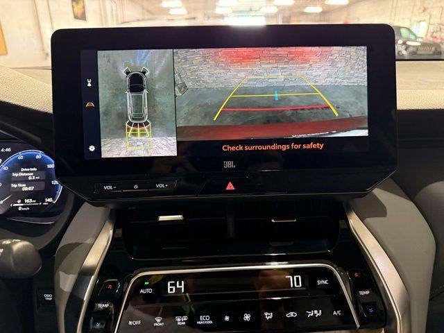 2024 Toyota Venza LE