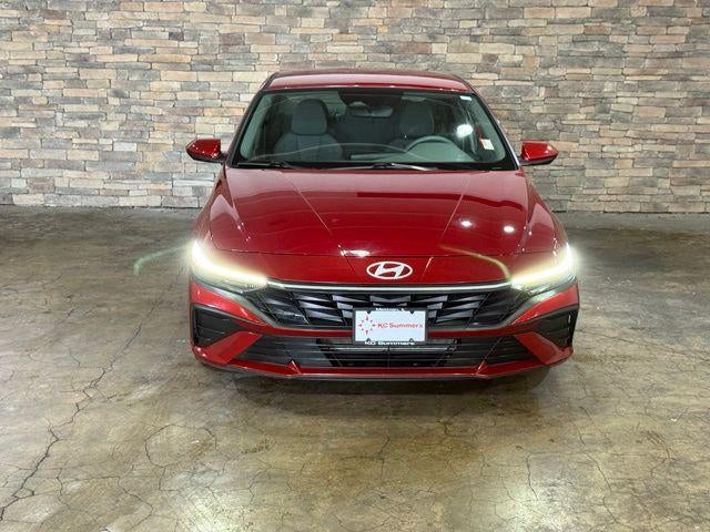 2025 Hyundai Elantra SE