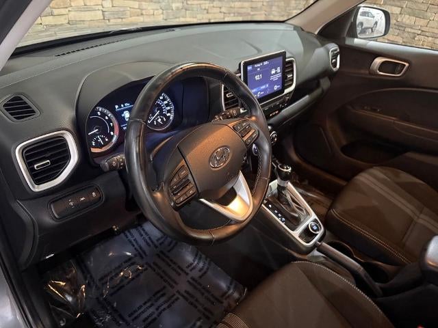 2022 Hyundai Venue SEL