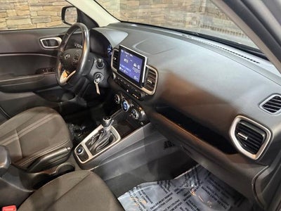 2022 Hyundai Venue SEL