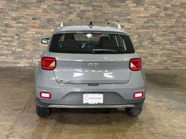 2022 Hyundai Venue SEL