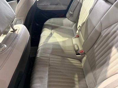 2022 Genesis G70 2.0T